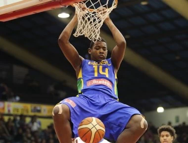 Θλίψη στο ευρωπαϊκό μπάσκετ: Πέθανε ο 21χρονος Μάικλ Ουτσέντου